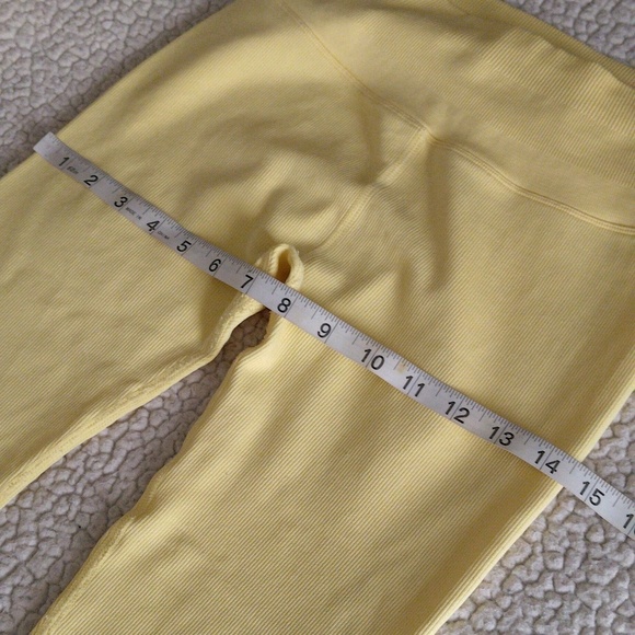 Spiritual Gangster M/L Ribbed Pastel Yellow Leggings - Picture 13 of 16